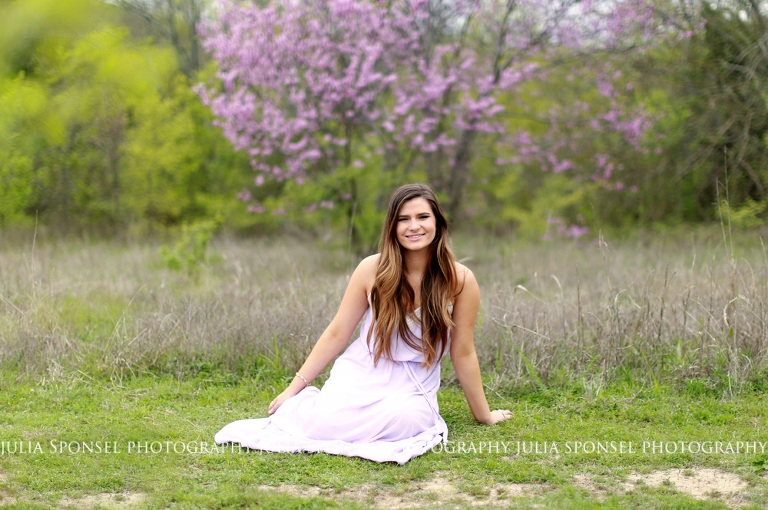 senior photos outdoors frisco