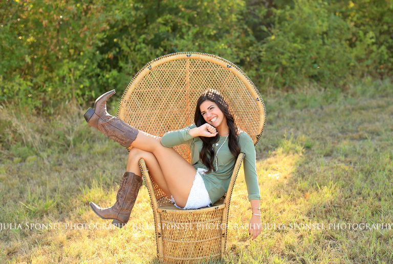 fun-senior-photos-frisco